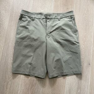 Lululemon Athletica Men’s Warpstreme Commission Shorts Grey Sage 11” inseam